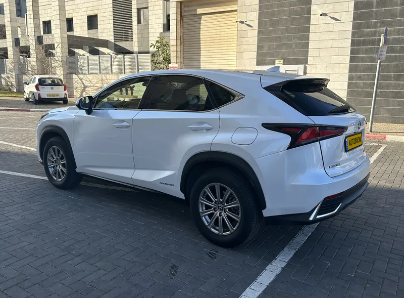 לקסוס NX יד 2 רכב, 2020, פרטי