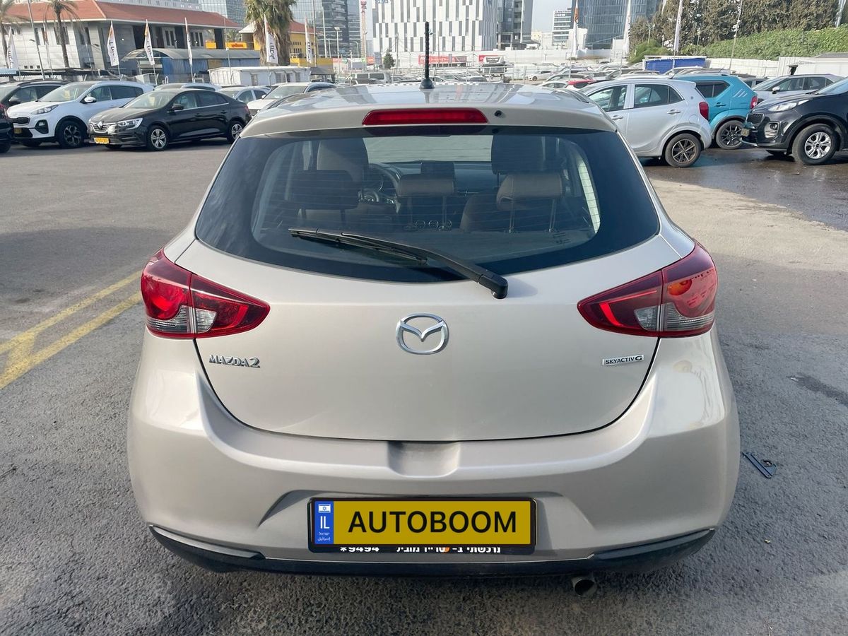 Mazda 2 с пробегом, 2022