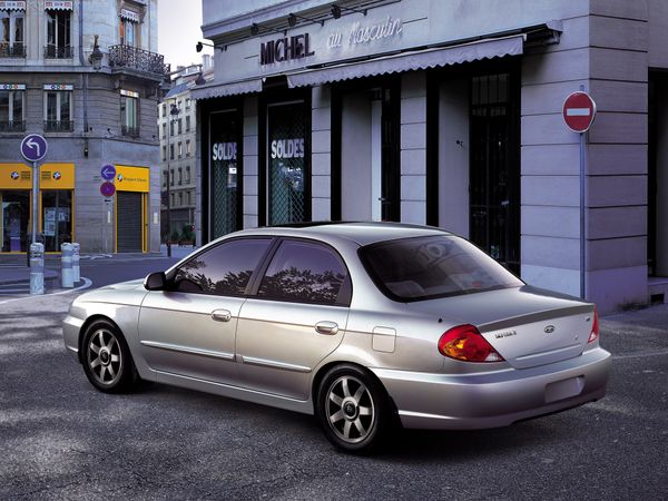 كيا سيفيا 2001. الهيكل، المظهر الخارجي. سيدان, 2 الجيل، تحديث
