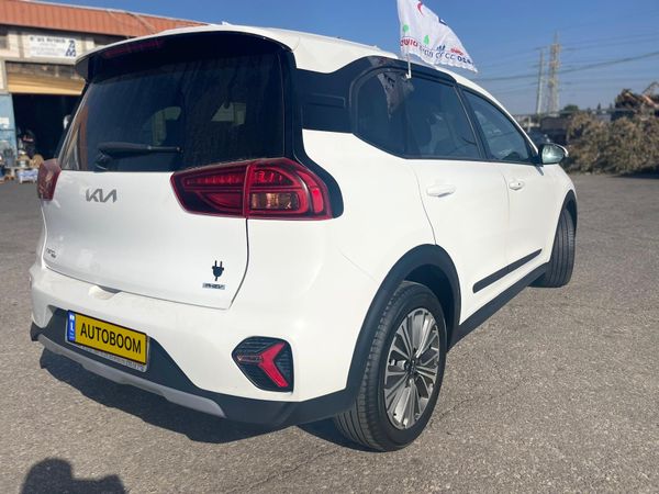 Kia Niro Plus 2nd hand, 2023, private hand