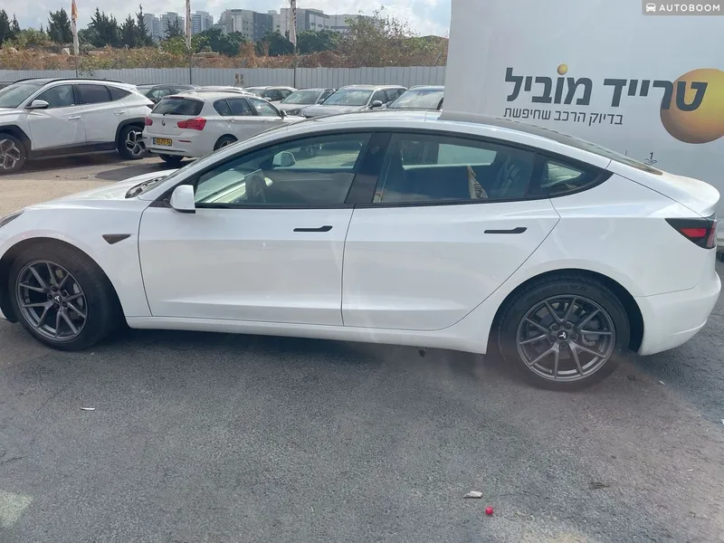 Tesla Model 3 2nd hand, 2023
