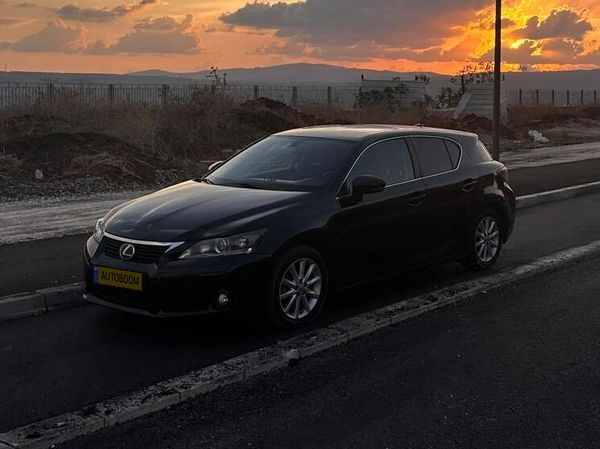 Lexus CT с пробегом, 2011, частная рука