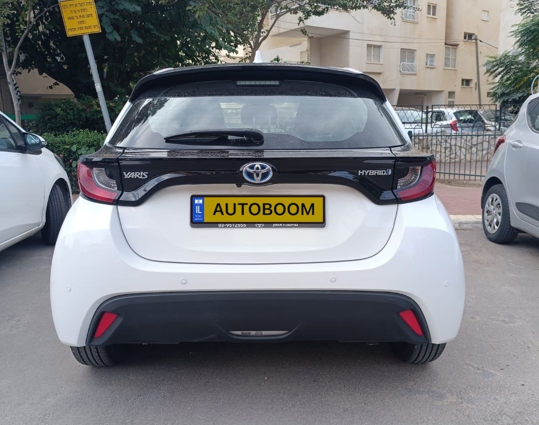 Toyota Yaris 2nd hand, 2022, private