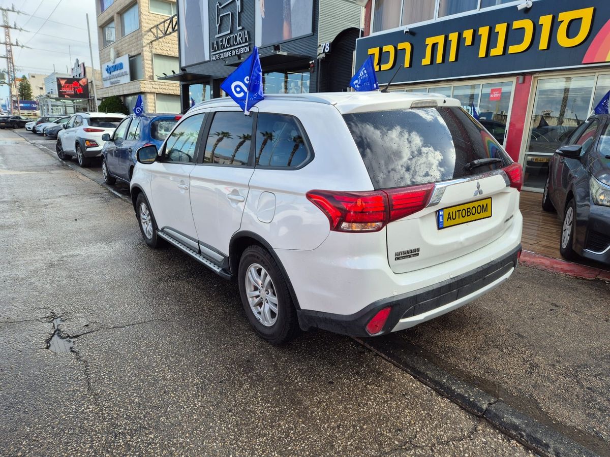Mitsubishi Outlander 2ème main, 2016