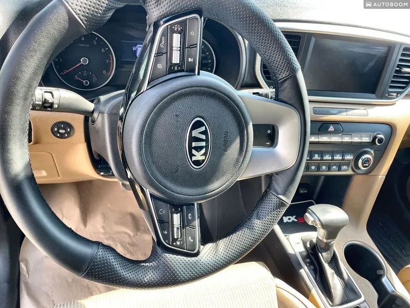 Kia Sportage 2nd hand, 2020, private