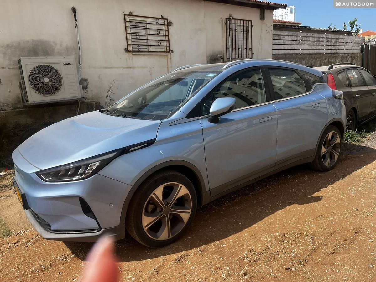 Geely Geometry C 2nd hand, 2022, private