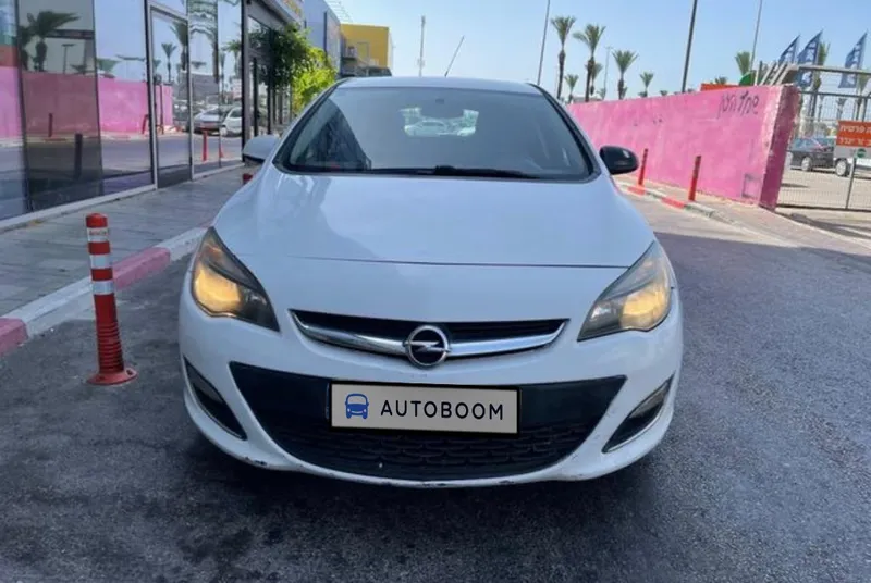 Opel Astra 2nd hand, 2012