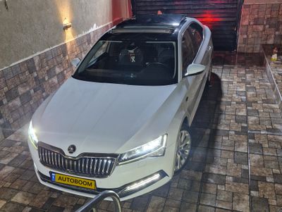 Škoda Superb 2ème main, 2020, main privée