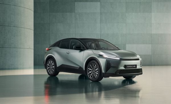Toyota C-HR Plus 2025. Кузов, экстерьер. Внедорожник 5 дв., 1 поколение