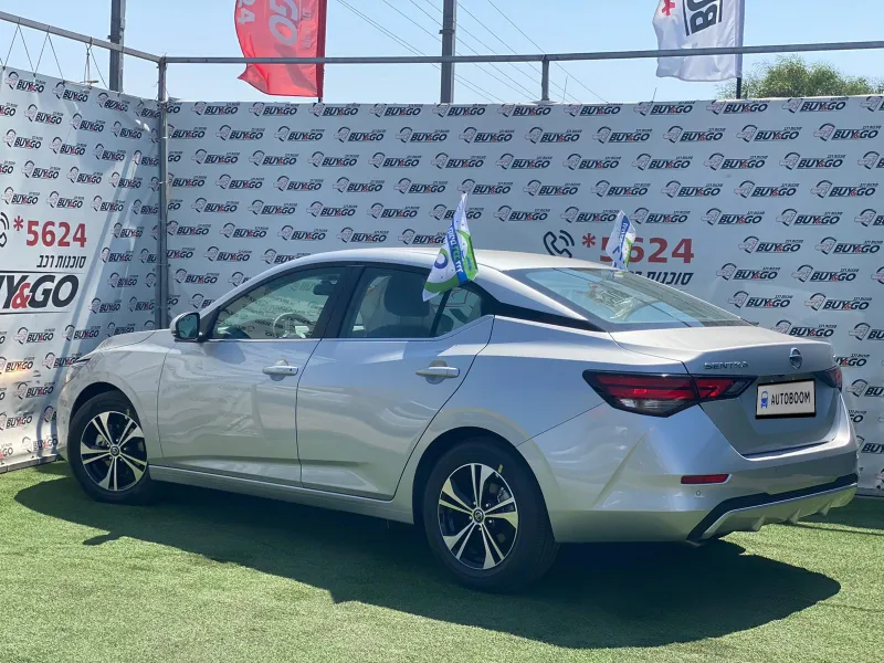 Nissan Sentra new car, 2021