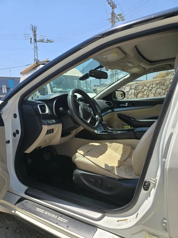 Nissan Maxima 2nd hand, 2017