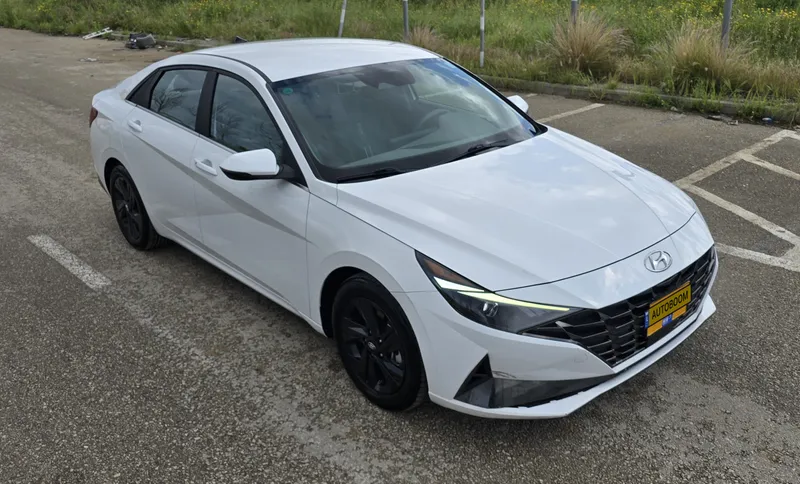 Hyundai Elantra с пробегом, 2023, частная