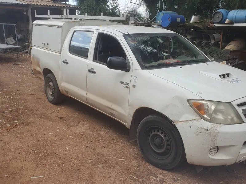 Toyota Hilux 2nd hand, 2008, private hand