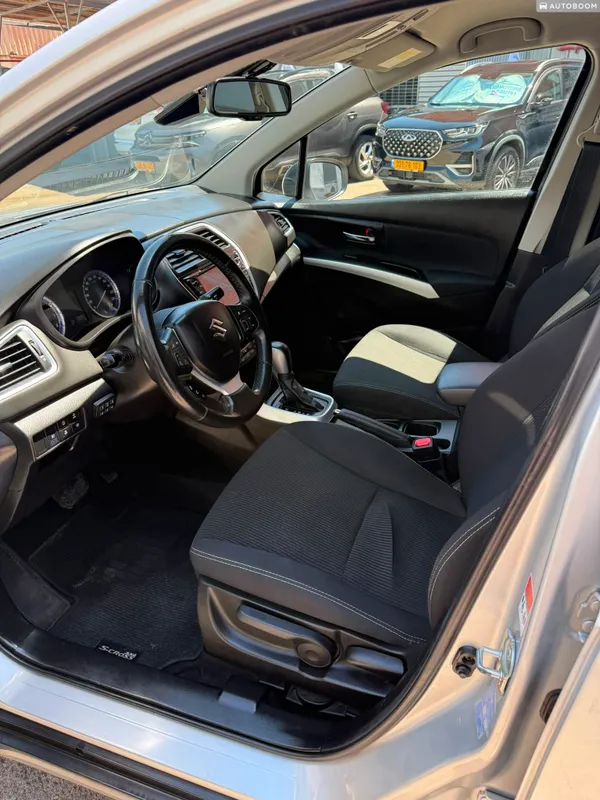 Suzuki Crossover SX4 2nd hand, 2021, private