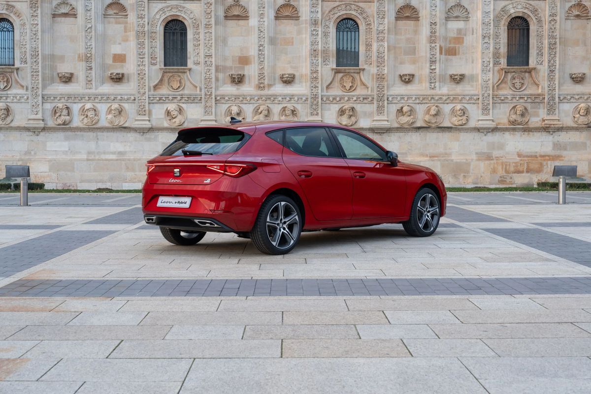 SEAT Leon. Кузов, экстерьер.