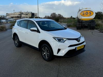 Toyota RAV4 2nd hand, 2017, private hand