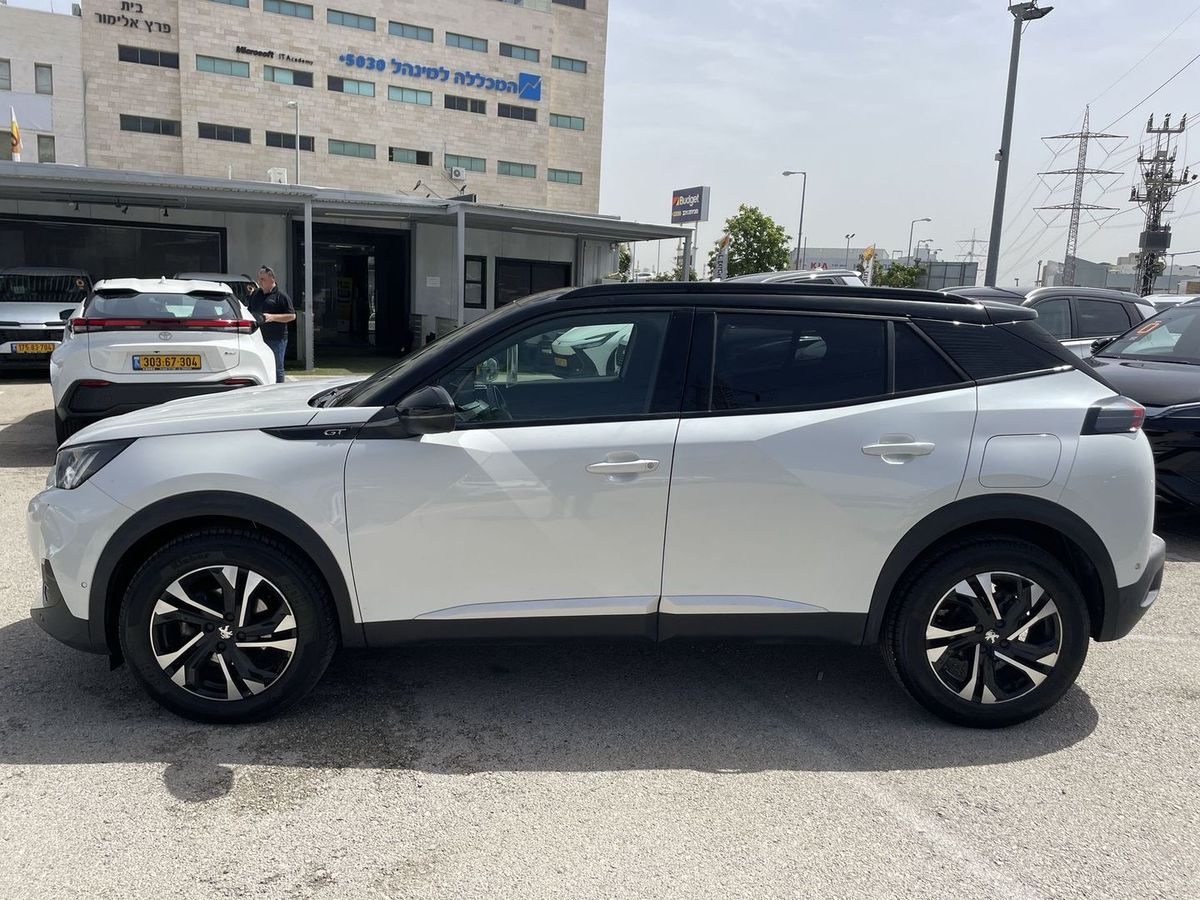 Peugeot 2008 с пробегом, 2022, частная рука