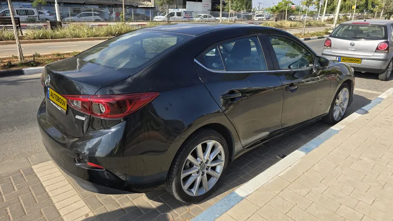 Mazda 3 с пробегом, 2018, частная рука