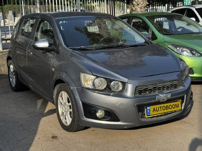 Chevrolet Sonic, 2013, photo