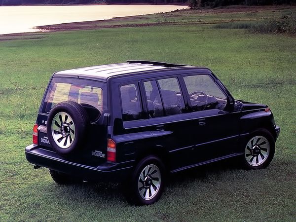 סוזוקי אסקודו ‏1988. מרכב, צורה. רכב שטח 5 דלתות, 1 דור