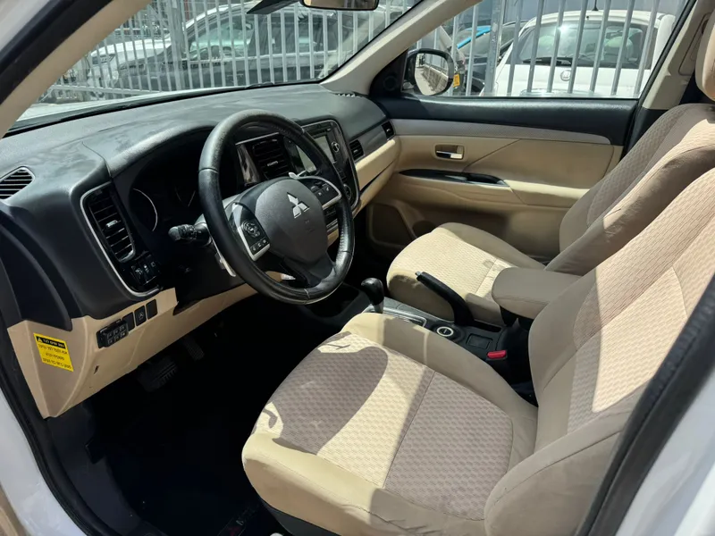 Mitsubishi Outlander 2nd hand, 2013, private hand