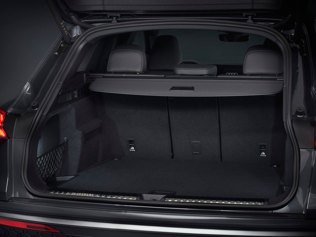 Audi Q5 2024. Багажник. Внедорожник 5 дв., 3 поколение