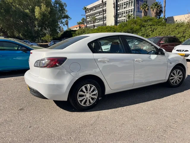 Mazda 3 с пробегом, 2012