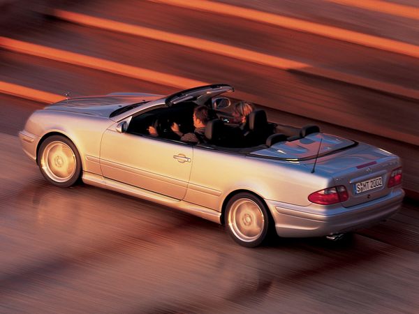 Mercedes-Benz Classe CLK AMG 2000. Carrosserie, extérieur. Cabriolet, 1 génération, restyling