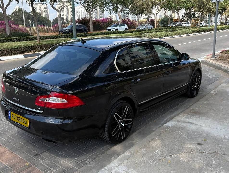 Škoda Superb 2ème main, 2010, main privée