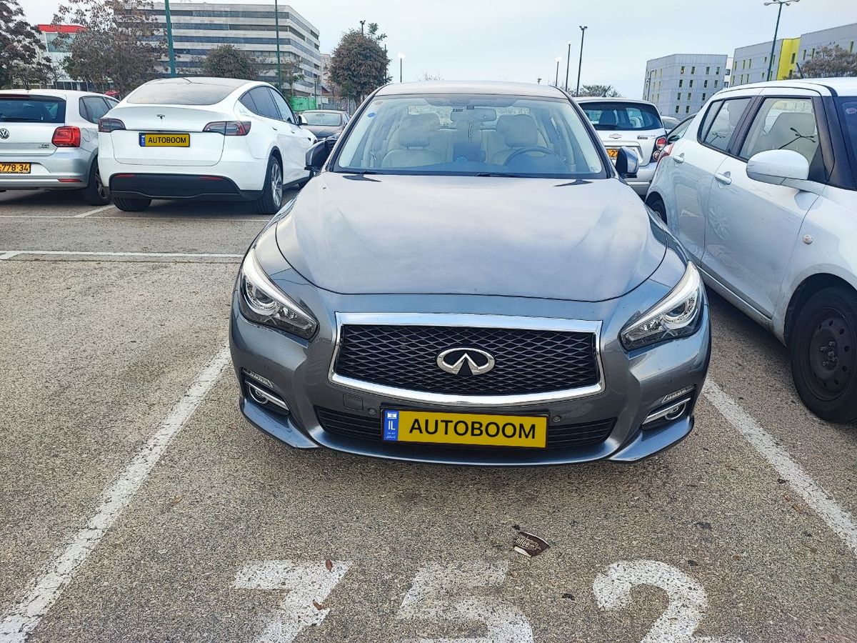 Infiniti Q50 2ème main, 2017, main privée