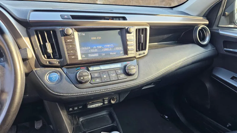 Toyota RAV4 с пробегом, 2016, частная рука