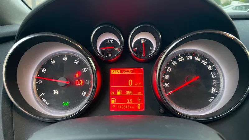 Opel Astra 2ème main, 2015, main privée