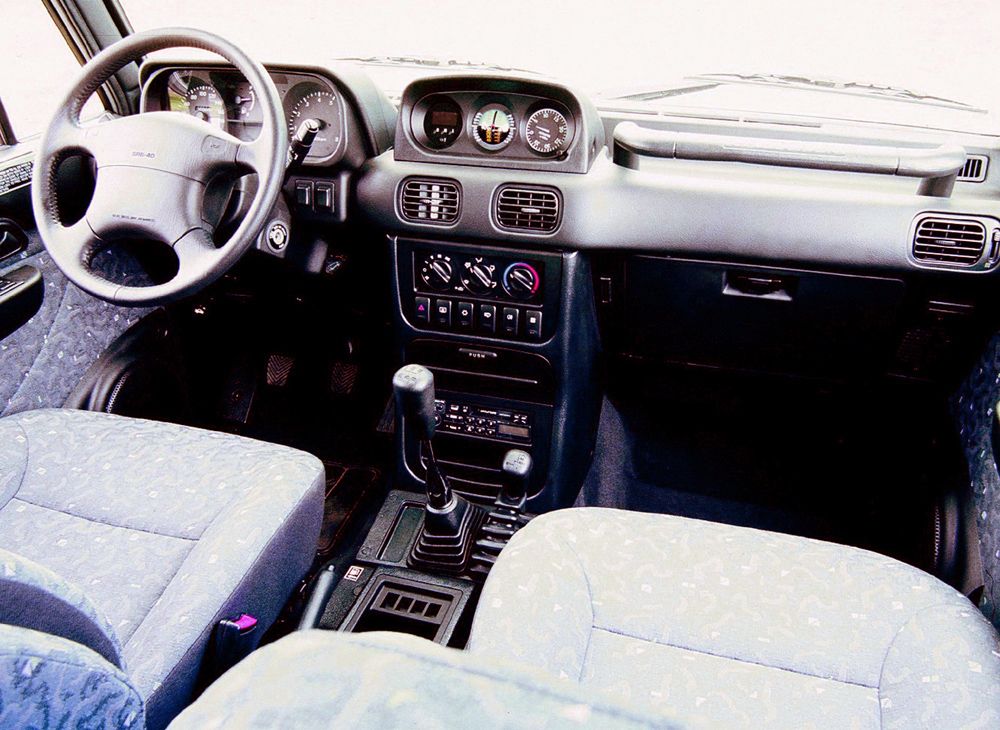 יונדאי גאלופר 1997. מושבים קדמיים. רכב שטח 3 דלתות, 2 דור
