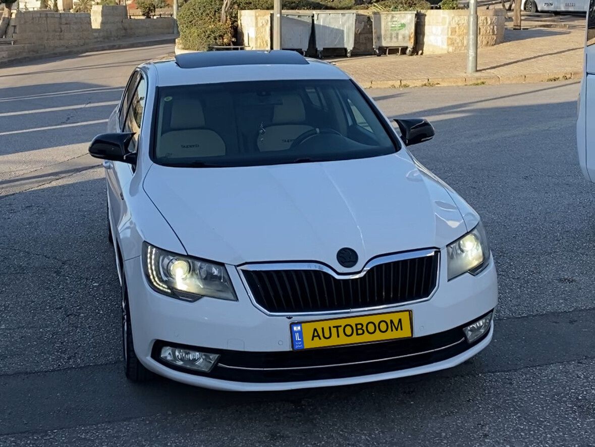Skoda Superb с пробегом, 2013