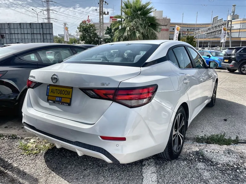 ניסאן סנטרה יד 2 רכב, 2022, פרטי
