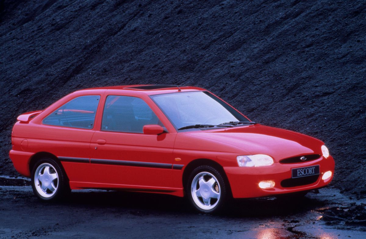 Ford Escort 1995. Carrosserie, extérieur. Hatchback 3-portes, 5 génération, restyling 2