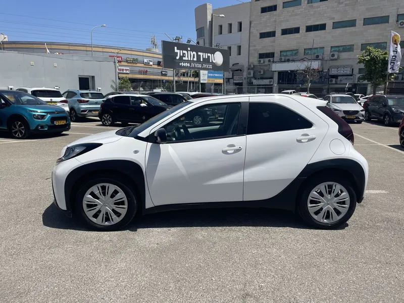 Toyota Aygo 2nd hand, 2022