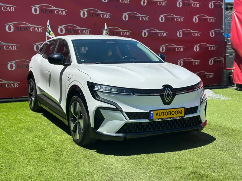 רנו רנו מגאן E-Tech יד 2 רכב, 2024, פרטי