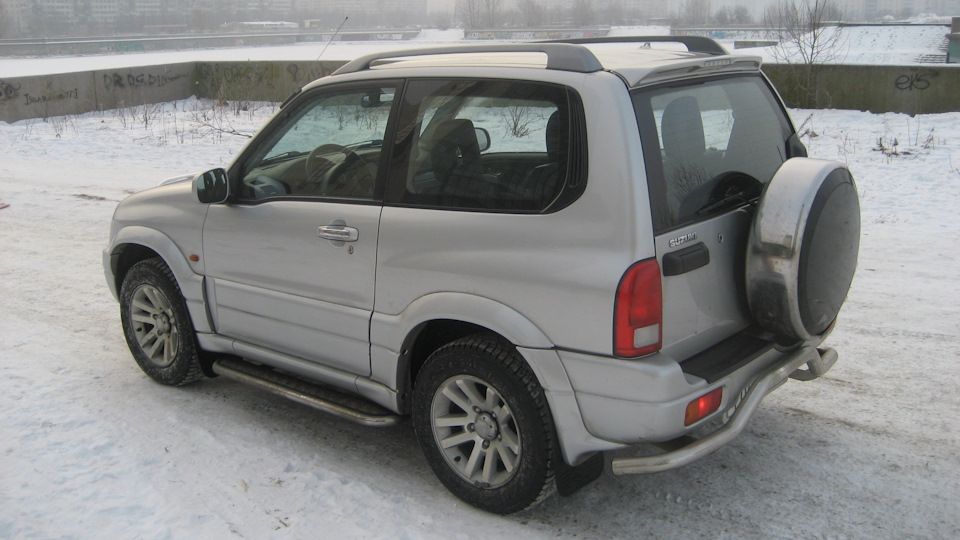 סוזוקי אסקודו 1997. מרכב, צורה. רכב שטח 3 דלתות, 2 דור