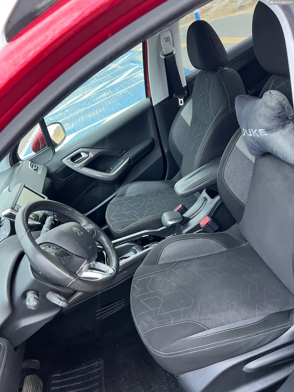 Peugeot 2008 2nd hand, 2017, private