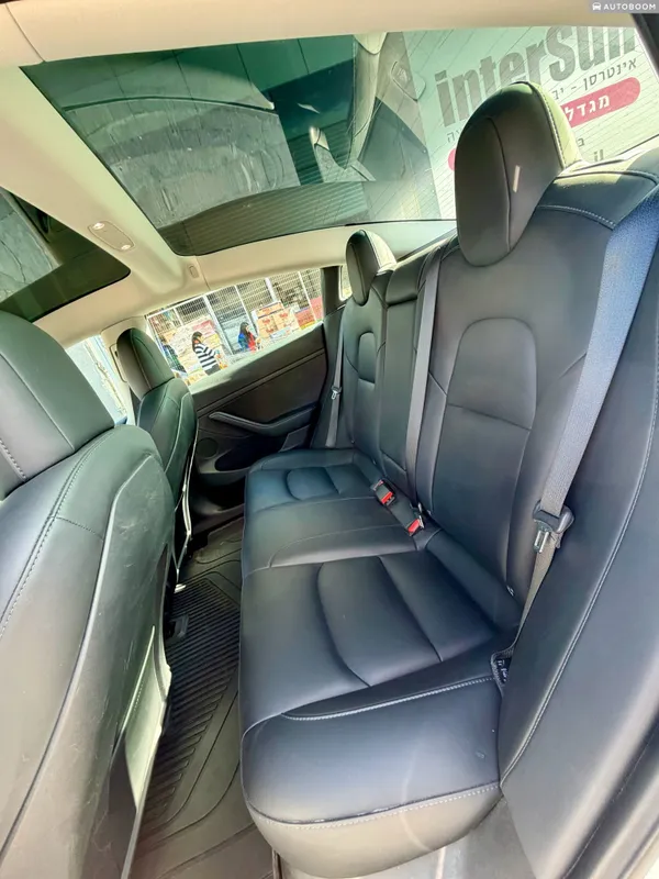 Tesla Model 3 2nd hand, 2022
