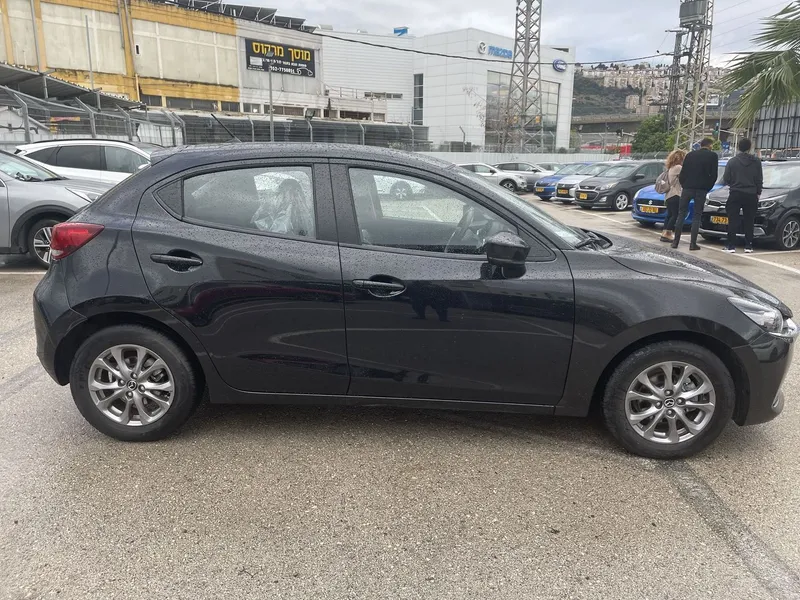 Mazda 2 с пробегом, 2022