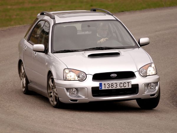 سوبارو إمبريزا WRX ‏2002. الهيكل، المظهر الخارجي. ستيشن ٥ أبواب (صالون), 2 الجيل، تحديث 1