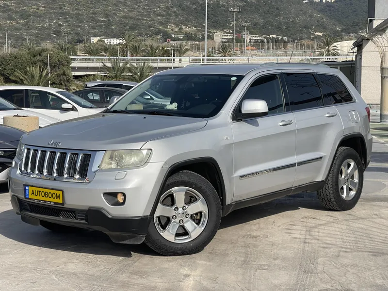 Jeep Grand Cherokee 2nd hand, 2012, private