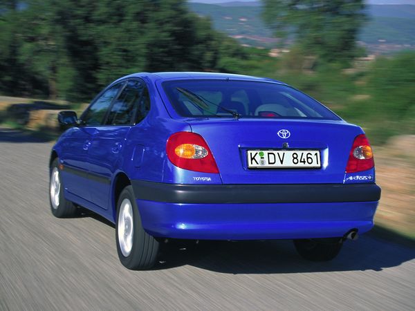 Toyota Avensis 1997. Carrosserie, extérieur. Hatchback 5-portes, 1 génération