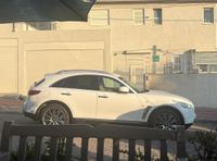 Infiniti QX70 2nd hand, 2015, private