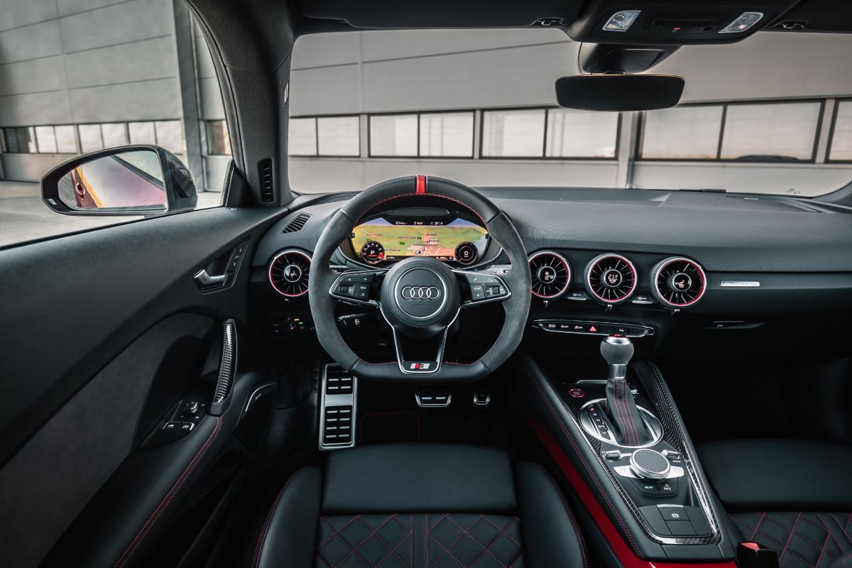 Audi TTS 2018. Dashboard. Coupe, 3 generation, restyling