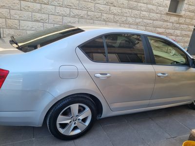 Škoda Octavia 2ème main, 2017, main privée