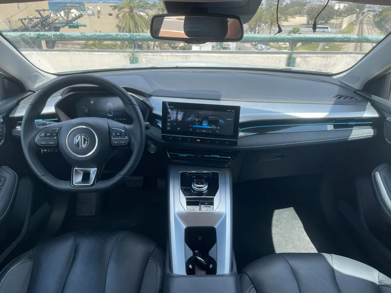 MG 5 2ème main, 2024, main privée