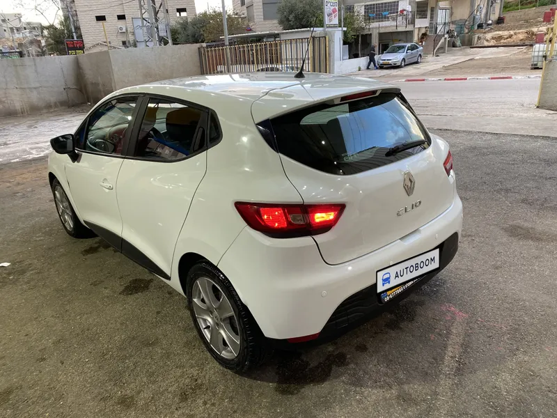 Renault Clio 2nd hand, 2015
